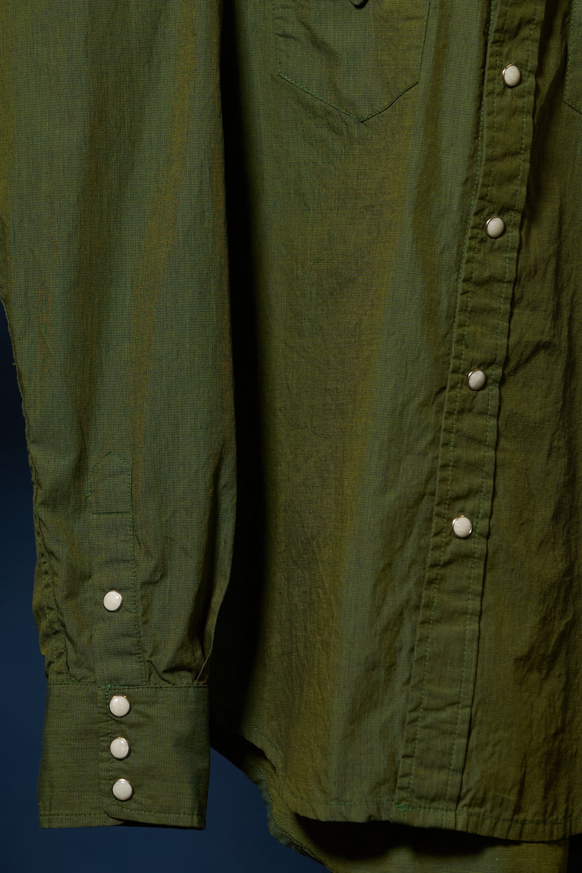 Maverick Pearl Snap in Evergreen