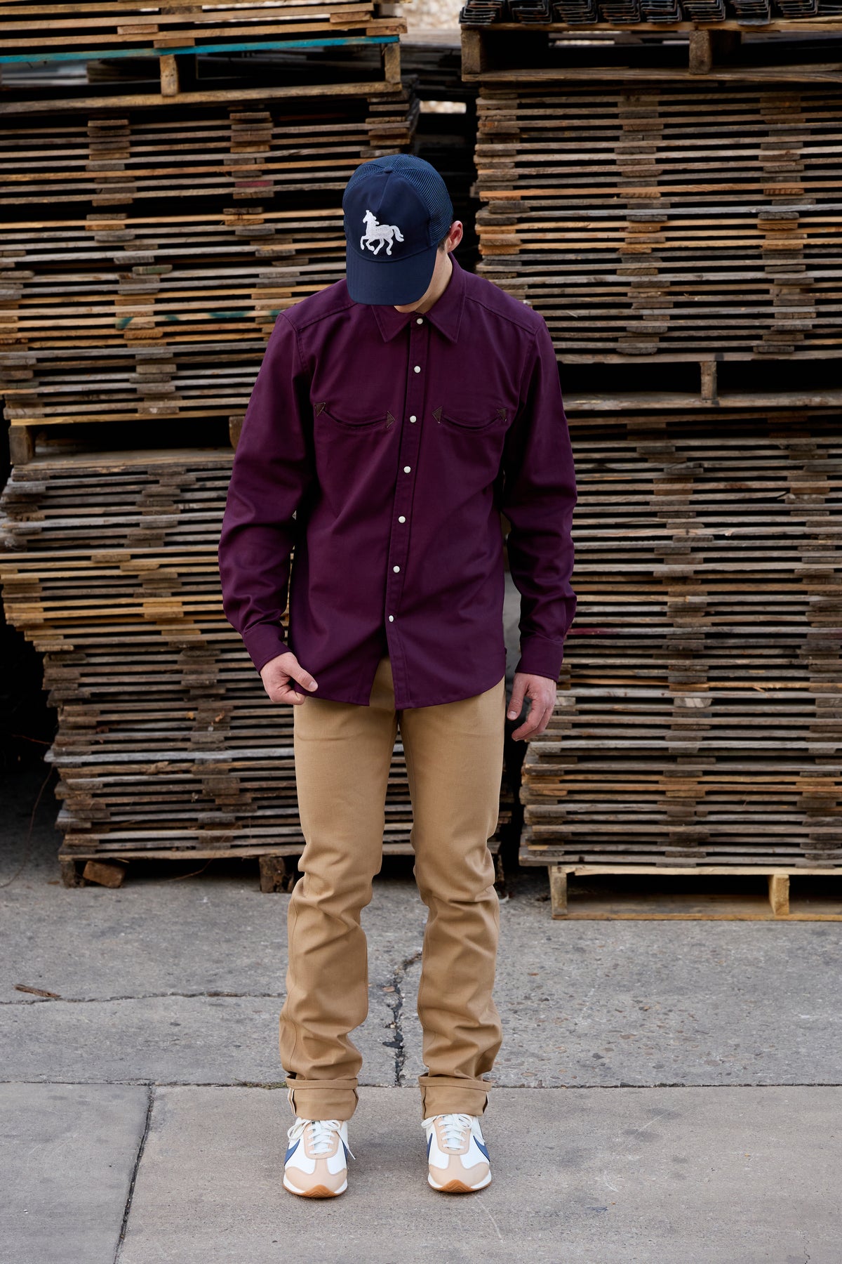 Maroon Duck Canvas Weekend Western