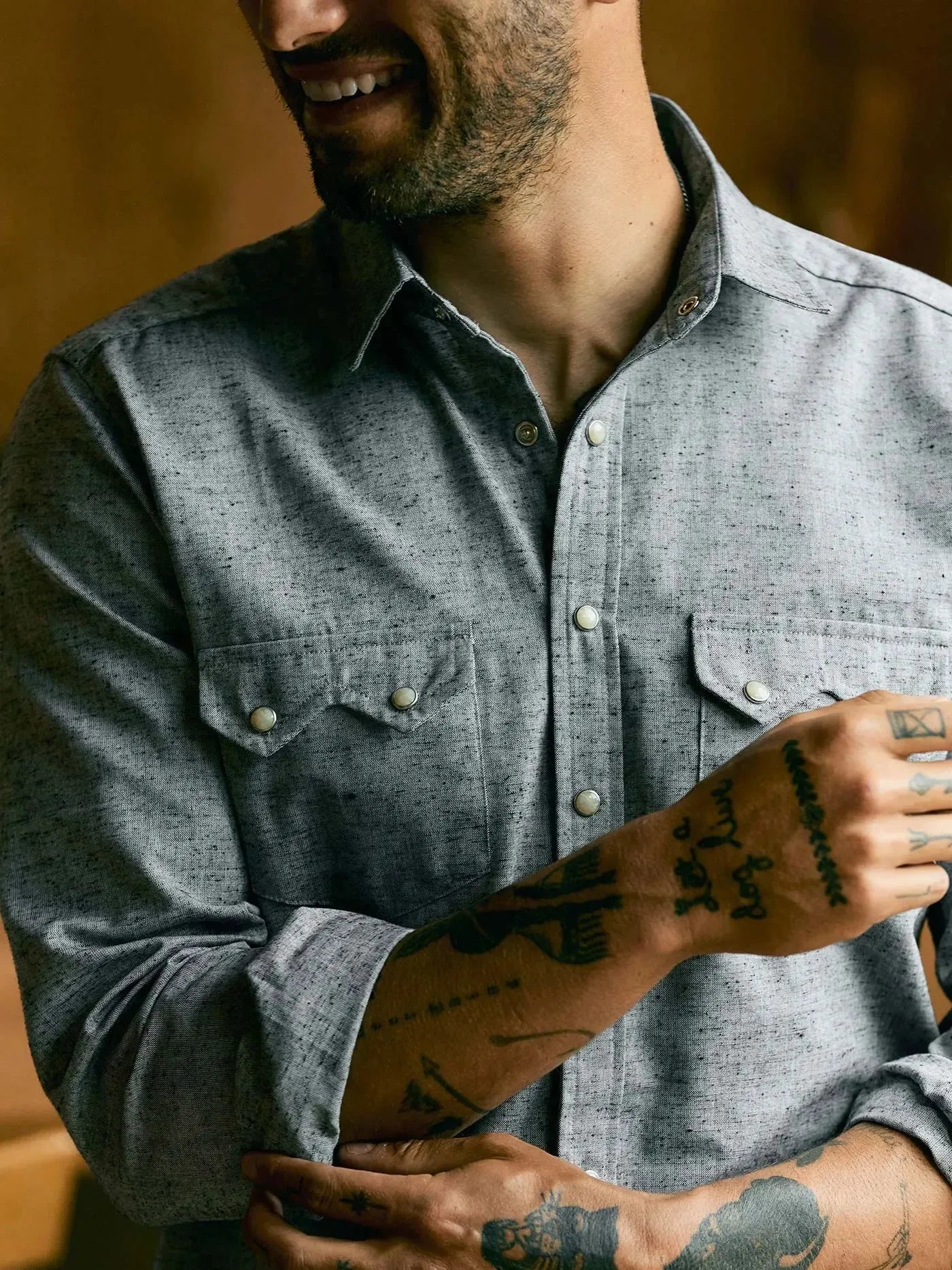 richter-longSleeve front view, grey pearl snap western shirt with long sleeves, close up