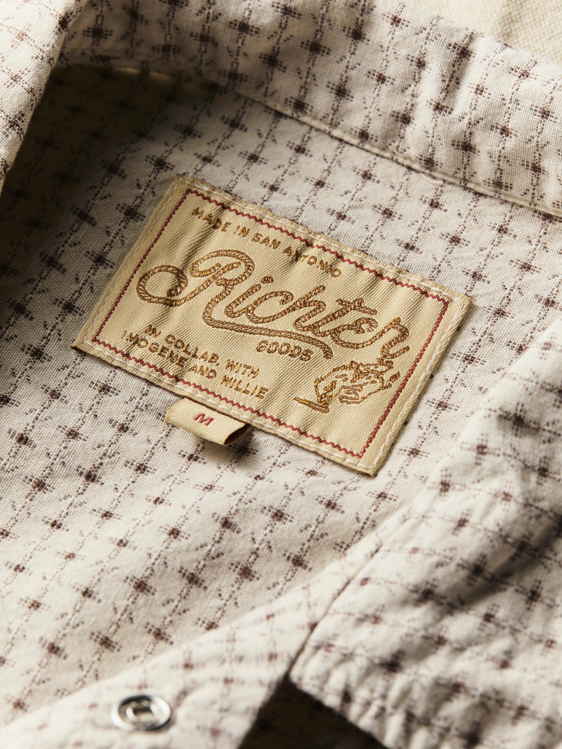 Close-up of Richter Goods label on a textured fabric surface with 'Richter' branding.