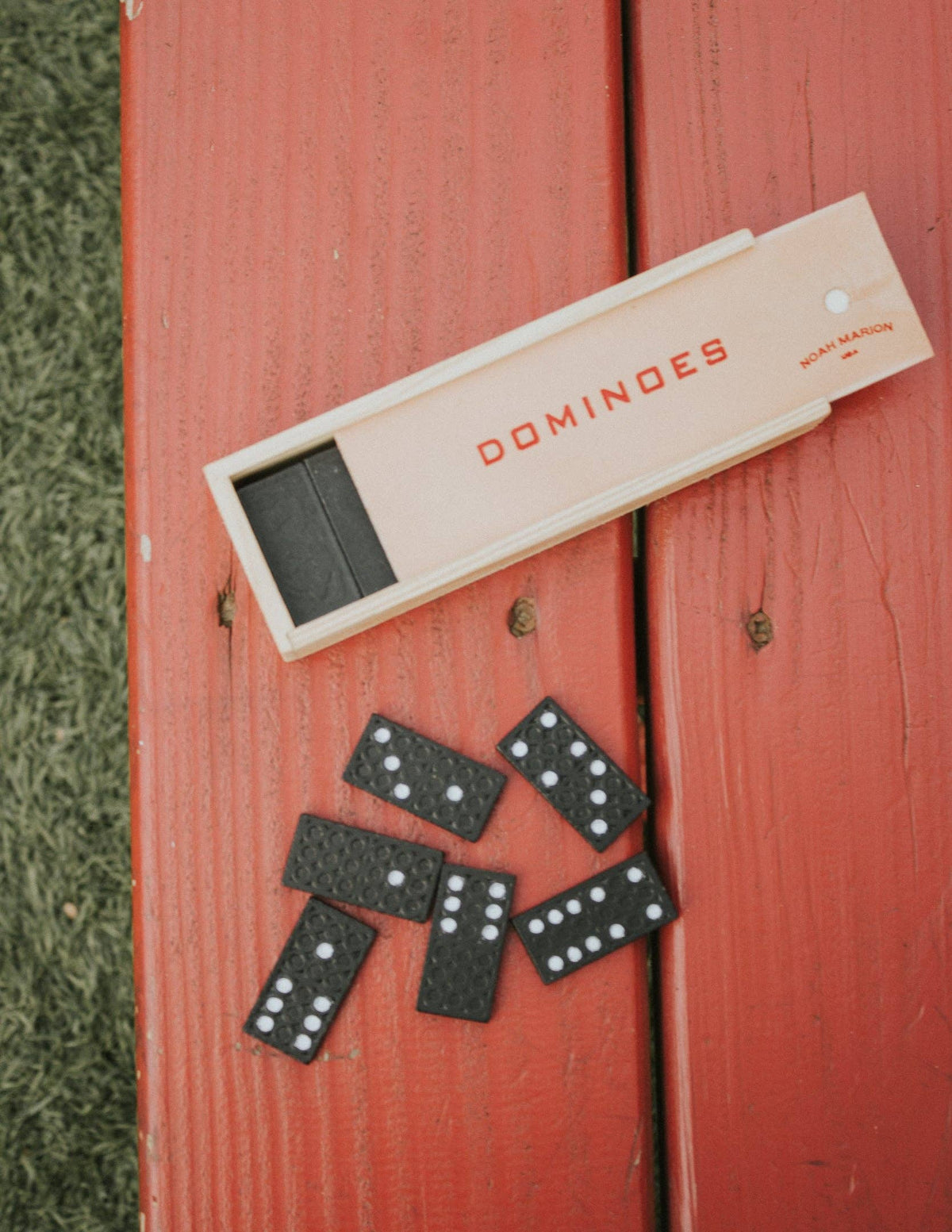 Dominoes