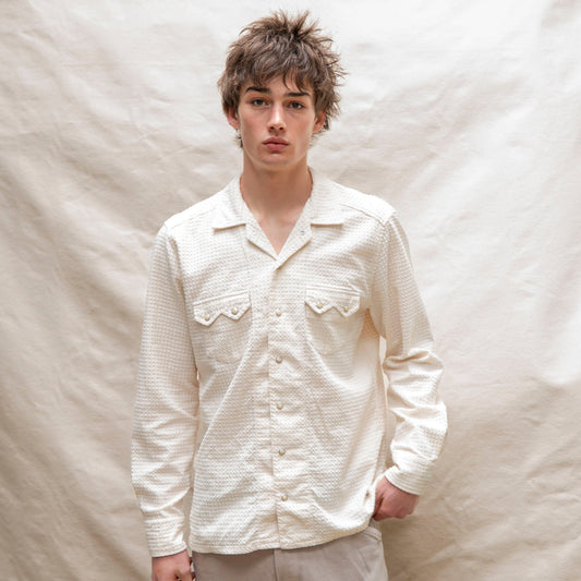 Dobby Woven Open Collar in Chalk