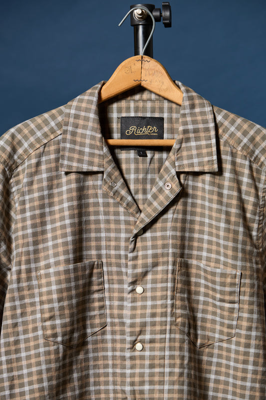Papa Richter in Woven Plaid