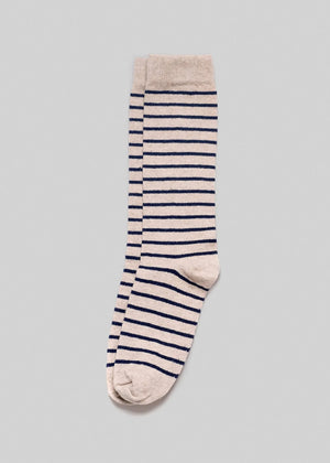 e500d7349c388a3705fb334fff7766b25f7eaf900fafbf564ed41f8465f37499 striped socks front